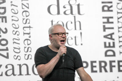 Stijn Meuris: Tirade 2.017 @ Depot Leuven, foto 14, foto's door Hilde  Hermans - FrontView Magazine