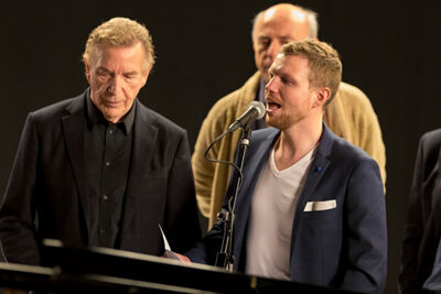 Opname trailer musical 40-45 @ Studio100, picture 3, photographed by dirk janssens - FrontView Magazine