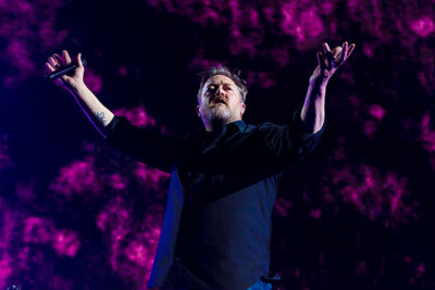 ELBOW @ Sportpaleis, picture 2, photographed by Frank Lambrechts - FrontView Magazine