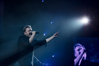 ELBOW @ Sportpaleis, picture 4, photographed by Frank Lambrechts - FrontView Magazine