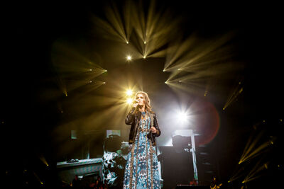 Karen Damen @ Lotto Arena, picture 2, photographed by Frank Lambrechts - FrontView Magazine
