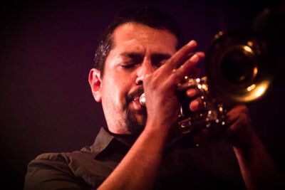 Calexico @ De Roma, picture 12, photographed by Tom Stessens - FrontView Magazine