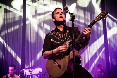 Calexico @ De Roma, picture 13, photographed by Tom Stessens - FrontView Magazine