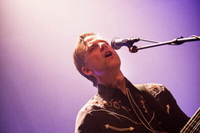 Calexico @ De Roma, picture 15, photographed by Tom Stessens - FrontView Magazine