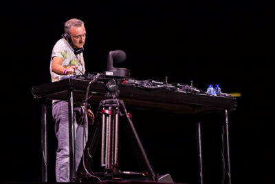 MNM Back to the 90's & 00's @ Sportpaleis, picture 2, photographed by Marc Verdonck - FrontView Magazine