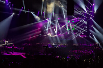 MNM Back to the 90's & 00's @ Sportpaleis, picture 17, photographed by Marc Verdonck - FrontView Magazine