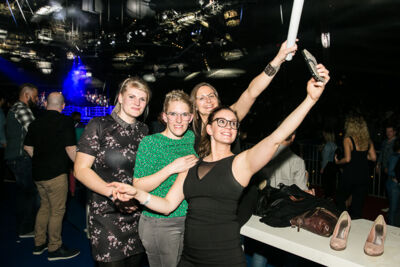 MNM Back to the 90's & 00's @ Sportpaleis, picture 111, photographed by Marc Verdonck - FrontView Magazine