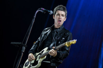 Noel Gallagher's High Flying Birds @ Vorst Nationaal, picture 3, photographed by Dorien Goetschalckx - FrontView Magazine