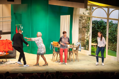 Première Stank voor Dank @ echt Antwaarps teater, foto 54, foto's door Goele Bormans - FrontView Magazine