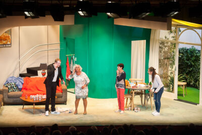 Première Stank voor Dank @ echt Antwaarps teater, foto 56, foto's door Goele Bormans - FrontView Magazine
