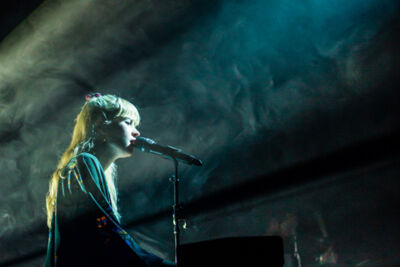 Angéle @ Het Depot, picture 3, photographed by Kristof Hayen - FrontView Magazine