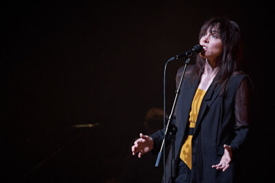 Wende @ Roma, picture 12, photographed by James Van Roosbroeck - FrontView Magazine