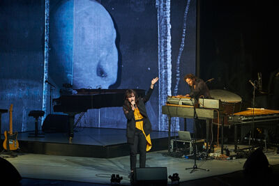 Wende @ Roma, picture 24, photographed by James Van Roosbroeck - FrontView Magazine