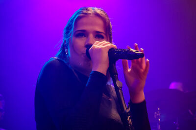 Laura Tesoro @ De Casino, picture 2, photographed by Alex Wyckmans - FrontView Magazine