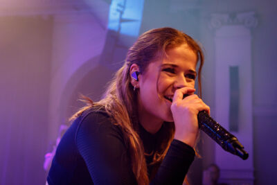 Laura Tesoro @ De Casino, picture 3, photographed by Alex Wyckmans - FrontView Magazine