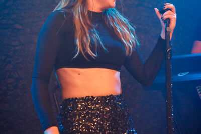 Laura Tesoro @ De Casino, picture 10, photographed by Alex Wyckmans - FrontView Magazine