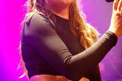 Laura Tesoro @ De Casino, picture 12, photographed by Alex Wyckmans - FrontView Magazine