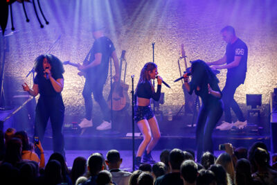 Laura Tesoro @ De Casino, picture 15, photographed by Alex Wyckmans - FrontView Magazine