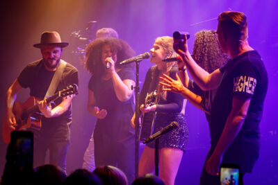 Laura Tesoro @ De Casino, picture 20, photographed by Alex Wyckmans - FrontView Magazine
