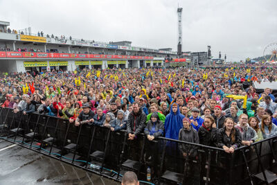 Walking On Cars @ Rock Am Ring 2018, picture 16, photographed by Edwin Houdevelt - FrontView Magazine