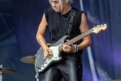 Pvris @ Rock Am Ring 2018, picture 21, photographed by Edwin Houdevelt - FrontView Magazine