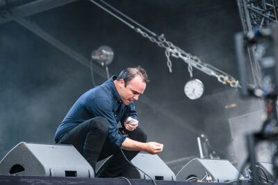Future Islands @ Best Kept Secret 2018, picture 7, photographed by Dorien Goetschalckx - FrontView Magazine