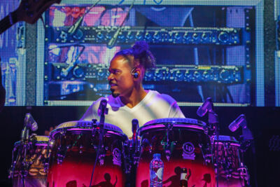 Carlos Santana - Divination Tour @ Sportpaleis, picture 6, photographed by Alex Wyckmans - FrontView Magazine