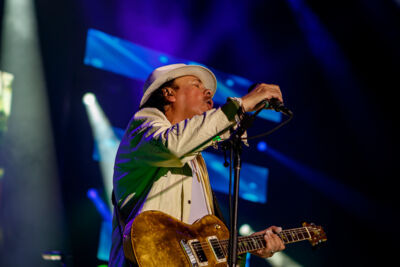 Carlos Santana - Divination Tour @ Sportpaleis, picture 8, photographed by Alex Wyckmans - FrontView Magazine
