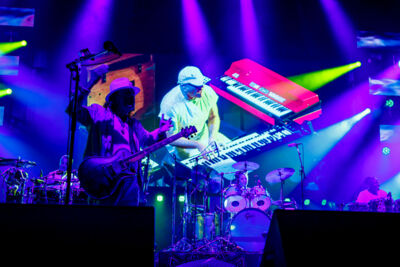 Carlos Santana - Divination Tour @ Sportpaleis, picture 9, photographed by Alex Wyckmans - FrontView Magazine