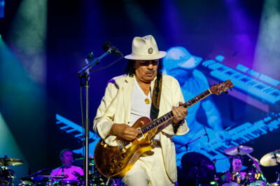 Carlos Santana - Divination Tour @ Sportpaleis, picture 12, photographed by Alex Wyckmans - FrontView Magazine