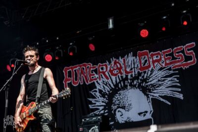 Funeral Dress @ Rock voor Specials, picture 33, photographed by Luc Luyten - FrontView Magazine