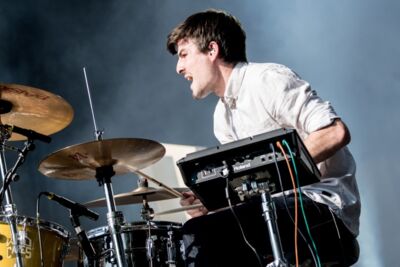 Intergalactic Lovers @ Rock voor Specials, picture 15, photographed by Luc Luyten - FrontView Magazine