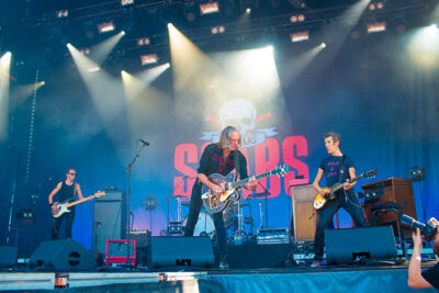 De Scabs @ Moen Feest, picture 5, photographed by Ruben Vandeweijer - FrontView Magazine