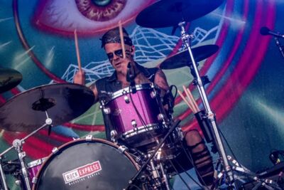 Turbonegro @ Sjock, foto 2, foto's door Luc Luyten - FrontView Magazine