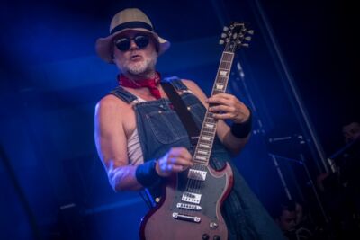 Turbonegro @ Sjock, foto 3, foto's door Luc Luyten - FrontView Magazine