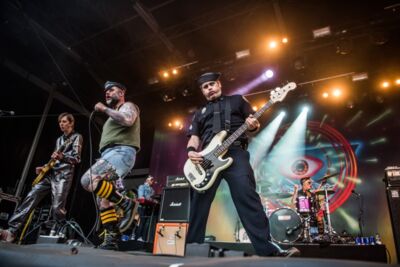 Turbonegro @ Sjock, foto 22, foto's door Luc Luyten - FrontView Magazine