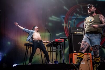 Turbonegro @ Sjock, foto 38, foto's door Luc Luyten - FrontView Magazine