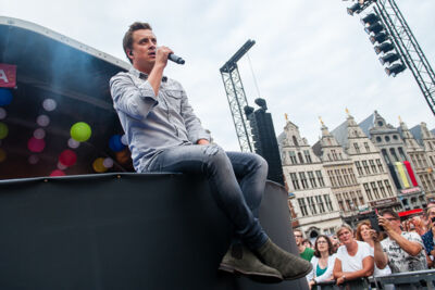 Niels Destadsbader @ 11-juli viering - Grote Markt Antwerpen, picture 16, photographed by Dimitri Vanlommel - FrontView Magazine