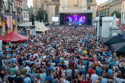 Vlaanderen Zingt @ Sint-Baafsplein - Gentse Feesten, foto 36, foto's door Dimitri Vanlommel - FrontView Magazine