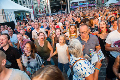 Vlaanderen Zingt @ Sint-Baafsplein - Gentse Feesten, foto 38, foto's door Dimitri Vanlommel - FrontView Magazine