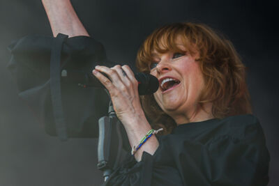 Goldfrapp @ Cactus, picture 3, photographed by Raf Degeest - FrontView Magazine
