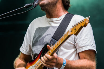 Slowdive @ Cactus, picture 5, photographed by Raf Degeest - FrontView Magazine