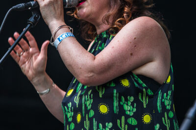 Slowdive @ Cactus, picture 8, photographed by Raf Degeest - FrontView Magazine