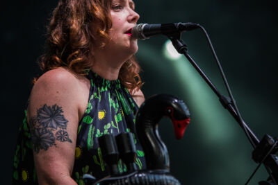 Slowdive @ Cactus, picture 12, photographed by Raf Degeest - FrontView Magazine
