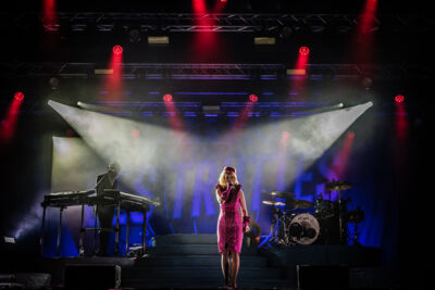 Les Truttes @ Sint-Baafsplein Gent, picture 20, photographed by Danny Wagemans - FrontView Magazine