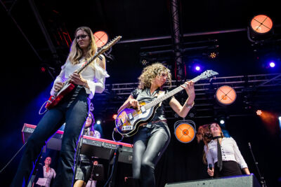Beatles by Girls @ Korenmarkt Gent, picture 23, photographed by Danny Wagemans - FrontView Magazine