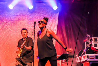 Sofie & Hugh Kanza @ Engie Parkies Hasselt, picture 28, photographed by Hilde  Hermans - FrontView Magazine