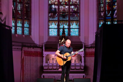 Frank Vander Linden @ Dranouter, foto 4, foto's door Frank Lambrechts - FrontView Magazine