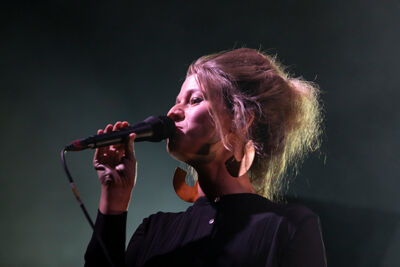 Selah Sue @ Dranouter, foto 4, foto's door Frank Lambrechts - FrontView Magazine