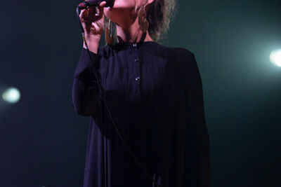 Selah Sue @ Dranouter, foto 10, foto's door Frank Lambrechts - FrontView Magazine